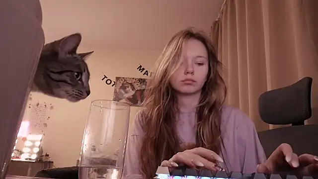 boozekirs  online show from November 2025 03:06:01 AM