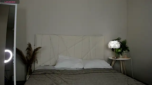 boozekirs  online show from October 2025 03:15:02 AM