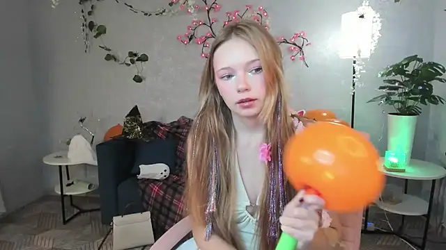 boozekirs  online show from October 2025 03:28:01 AM