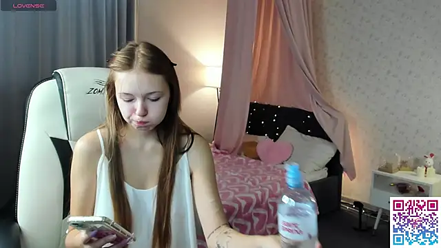 boozekirs  online show from September 2025 02:18:02 AM