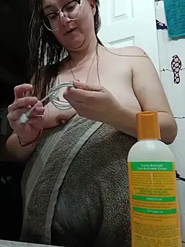 Snapshot of HTXBELLE chatting on November 2025 03:34:01 PM HTXBELLE online show from November 2025 03:34:01 PM