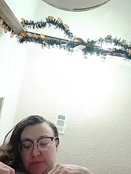 Snapshot of HTXBELLE chatting on November 2025 12:15:01 AM HTXBELLE online show from November 2025 12:15:01 AM