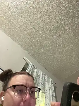 Snapshot of HTXBELLE chatting on March 2026 02:40:01 AM HTXBELLE online show from March 2026 02:40:01 AM