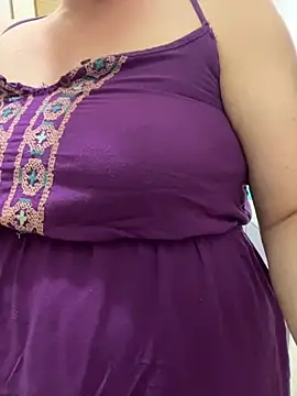 Snapshot of HTXBELLE chatting on February 2026 06:31:02 AM HTXBELLE online show from February 2026 06:31:02 AM