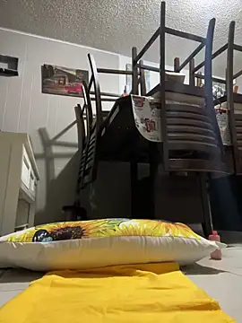 Snapshot of HTXBELLE chatting on December 2025 01:41:02 AM HTXBELLE online show from December 2025 01:41:02 AM