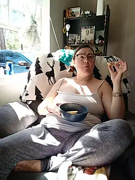 Snapshot of HTXBELLE chatting on October 2025 07:32:01 PM HTXBELLE online show from October 2025 07:32:01 PM