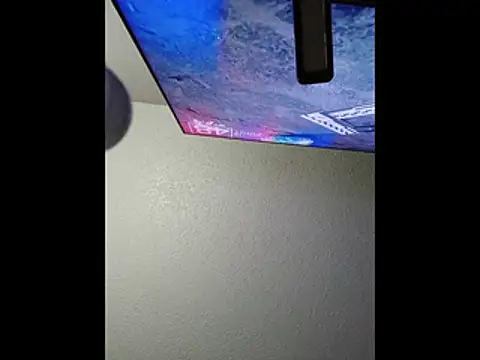 Snapshot of HTXBELLE chatting on December 2025 11:42:02 AM HTXBELLE online show from December 2025 11:42:02 AM