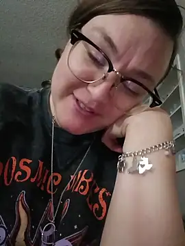 Snapshot of HTXBELLE chatting on October 2025 05:28:01 AM HTXBELLE online show from October 2025 05:28:01 AM