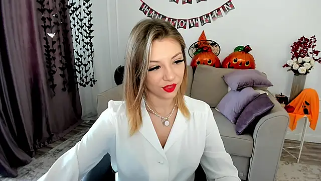 Snapshot of AmandaGracy_1 chatting on October 2025 12:15:02 PM AmandaGracy 1 online show from October 2025 12:15:02 PM