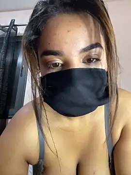 Louli ta online show from November 2025 07:14:01 PM