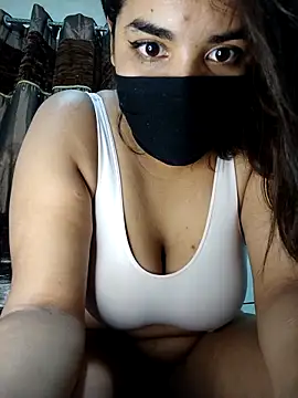 Louli ta online show from November 2025 09:52:01 PM