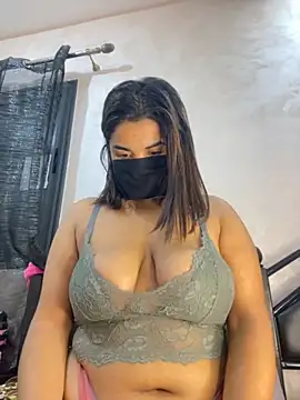 Louli ta online show from December 2025 08:10:02 PM