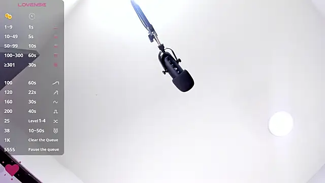 Snapshot of candy_rogeers chatting on February 2025 01:55:01 PM candy rogeers online show from February 2025 01:55:01 PM