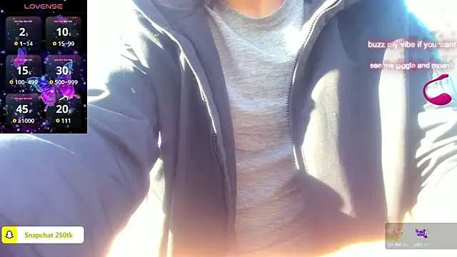 Snapshot of jake_and_melinda chatting on March 2025 07:52:01 AM jake and melinda online show from March 2025 07:52:01 AM