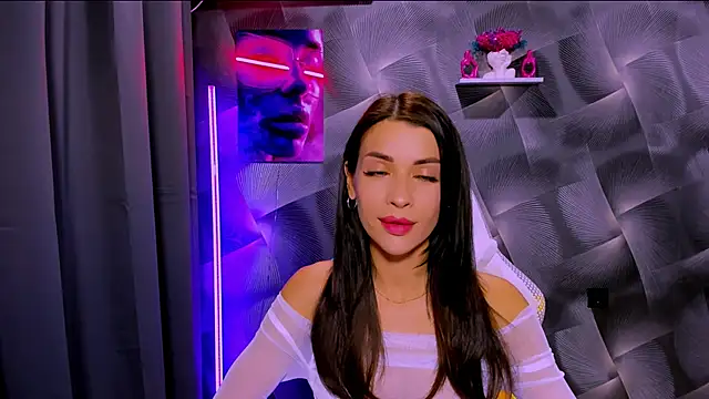 KetiWils online show from November 2025 01:49:02 PM