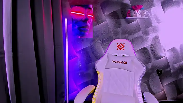 KetiWils online show from October 2025 04:54:01 AM