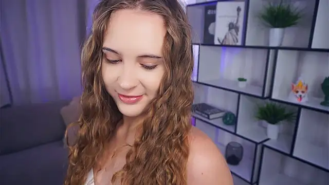 QuennaCoote online show from November 2025 05:57:02 AM