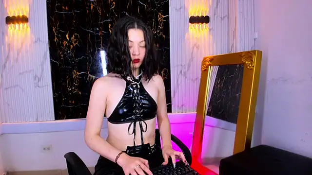 Snapshot of Guxplo_ chatting on March 2025 08:51:02 PM Guxplo online show from March 2025 08:51:02 PM