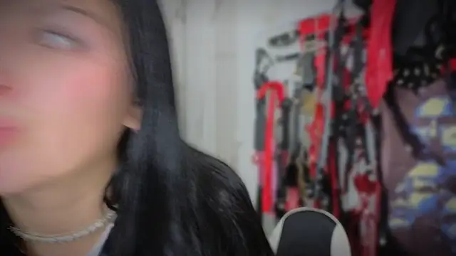 Guxplo  online show from April 2026 02:41:01 PM