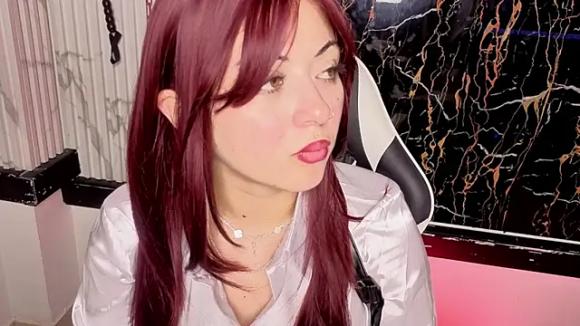 Snapshot of Guxplo_ chatting on October 2025 01:19:02 PM Guxplo online show from October 2025 01:19:02 PM