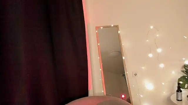 Christine Carlson online show from February 2025 02:40:02 AM