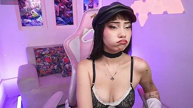 Snapshot of SaharaKramer chatting on February 2025 07:19:02 PM SaharaKramer online show from February 2025 07:19:02 PM