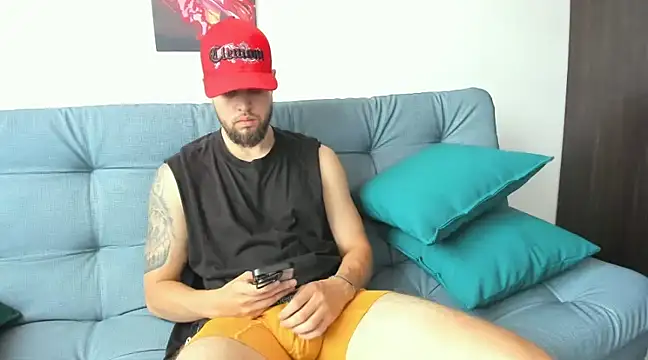 bastianwatson10 online show from March 2025 05:07:02 PM