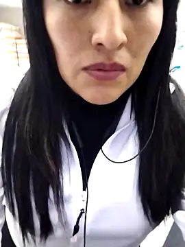 Lobitasexiii online show from November 2025 05:44:01 AM