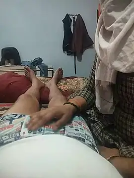 Snapshot of indian_couple4 chatting on March 2025 04:22:01 PM indian couple4 online show from March 2025 04:22:01 PM