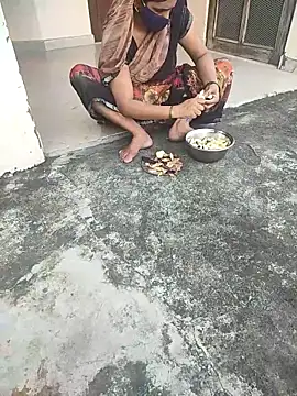 Snapshot of indian_couple4 chatting on September 2025 01:11:01 AM indian couple4 online show from September 2025 01:11:01 AM