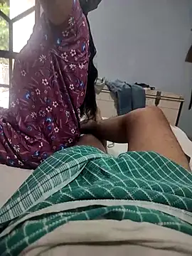 Snapshot of indian_couple4 chatting on September 2025 12:10:01 PM indian couple4 online show from September 2025 12:10:01 PM