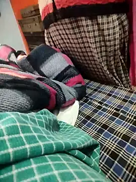 indian couple4 online show from December 2025 04:12:02 AM