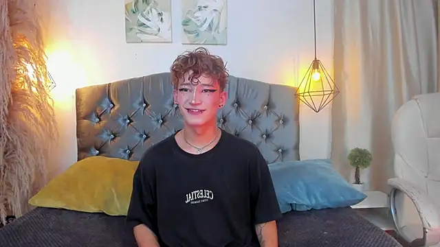 iiangel  online show from October 2025 03:29:02 AM