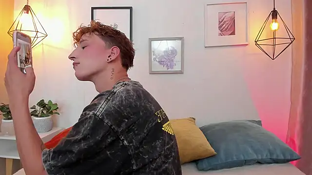 iiangel  online show from September 2025 10:05:02 PM