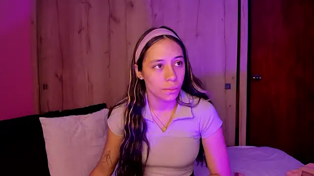 TANIA 06 online show from May 2026 01:03:01 PM
