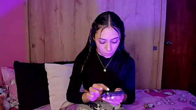 TANIA 06 online show from May 2026 01:11:02 PM
