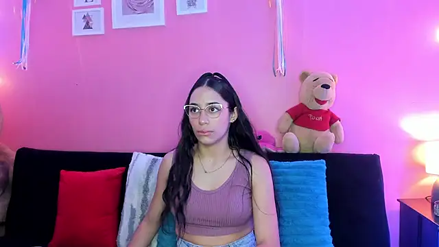 TANIA 06 online show from October 2025 08:22:02 PM