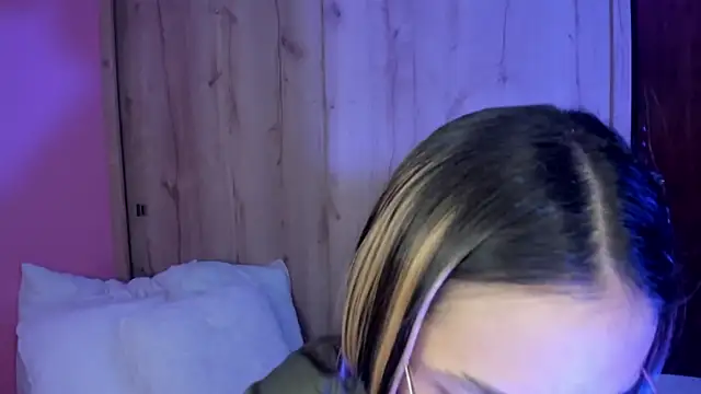 TANIA 06 online show from May 2026 01:19:01 PM