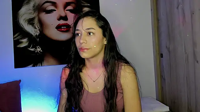 TANIA 06 online show from October 2025 01:10:02 PM