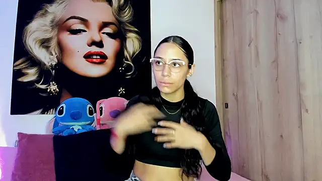 TANIA 06 online show from September 2025 01:17:02 PM