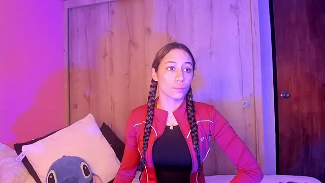 TANIA 06 online show from April 2026 01:13:02 PM