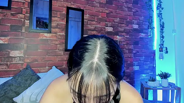 TANIA 06 online show from September 2025 01:22:02 PM