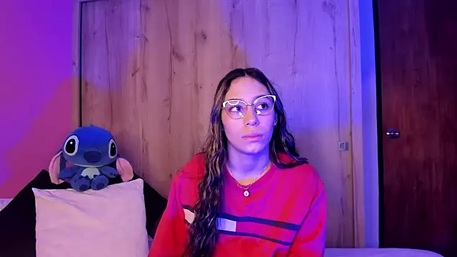 TANIA 06 online show from April 2026 01:12:01 PM