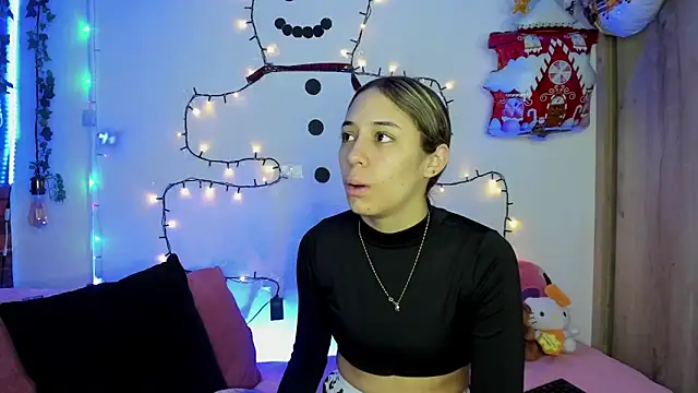 TANIA 06 online show from December 2025 01:03:02 PM