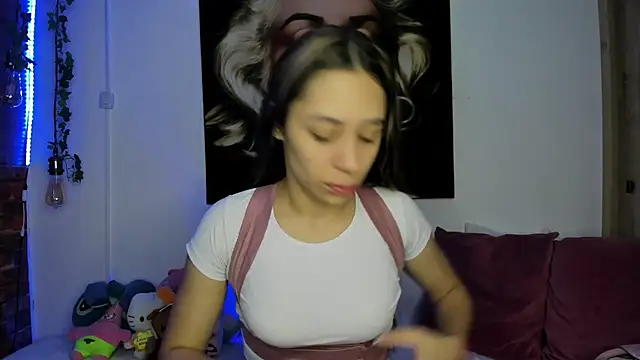 TANIA 06 online show from January 2026 01:17:02 PM