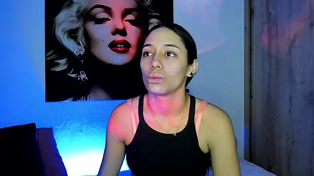 TANIA 06 online show from December 2025 01:01:02 PM