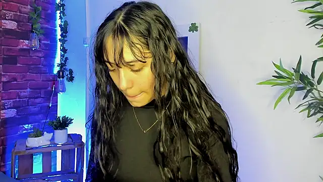 TANIA 06 online show from September 2025 01:22:02 PM