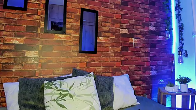 TANIA 06 online show from September 2025 01:22:01 PM