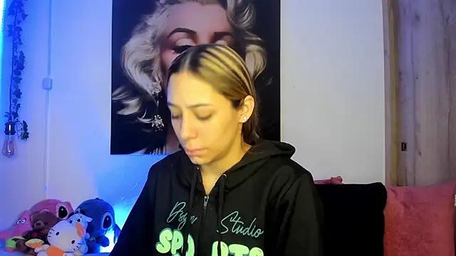 TANIA 06 online show from January 2026 01:15:02 PM