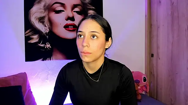 TANIA 06 online show from November 2025 01:55:02 PM